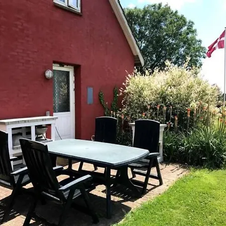 아파트 Authentic House, View, Close To Aakirkeby Åkirkeby