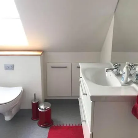 Authentic House, View, Close To Aakirkeby 아파트 Åkirkeby